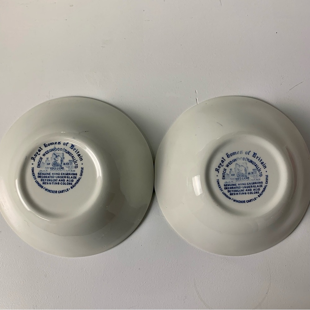 Two Vintage Wedgwood “Royal Homes of Britain” Porcelain Bowls - Picture 6 of 8